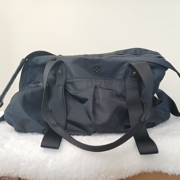 Lululemon All Day Duffel Bag 31L Black - Picture 3 of 11